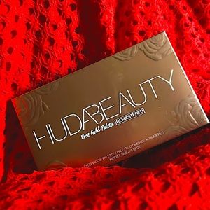 Huda Beauty Rose Gold Pallete: Remastered
